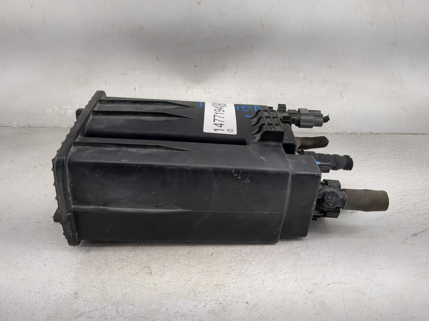 2015 Nissan Quest Fuel Vapor Charcoal Canister - Oemusedautoparts1.com