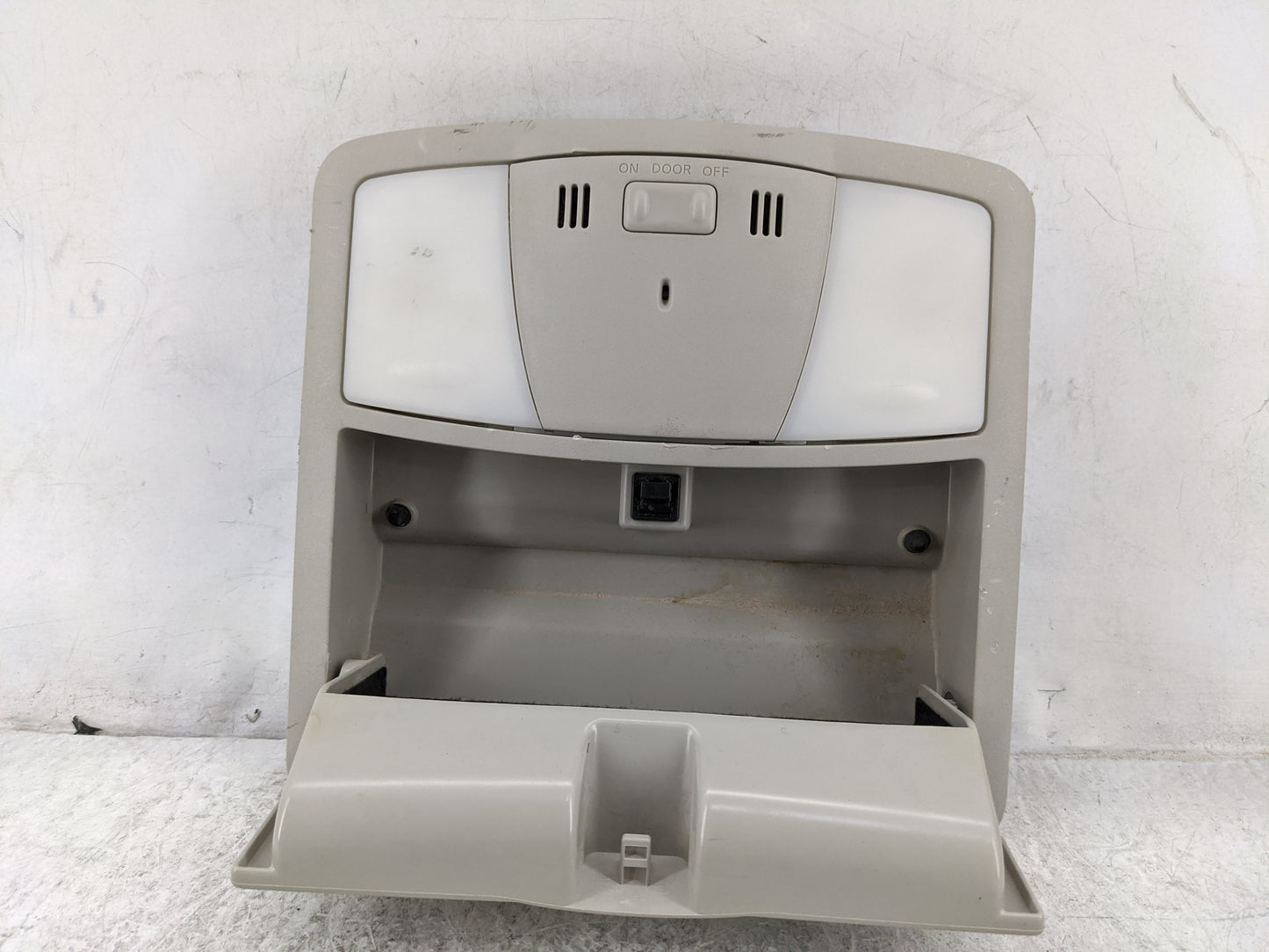 2015 Nissan Quest Overhead Roof Console Tan - Oemusedautoparts1.com