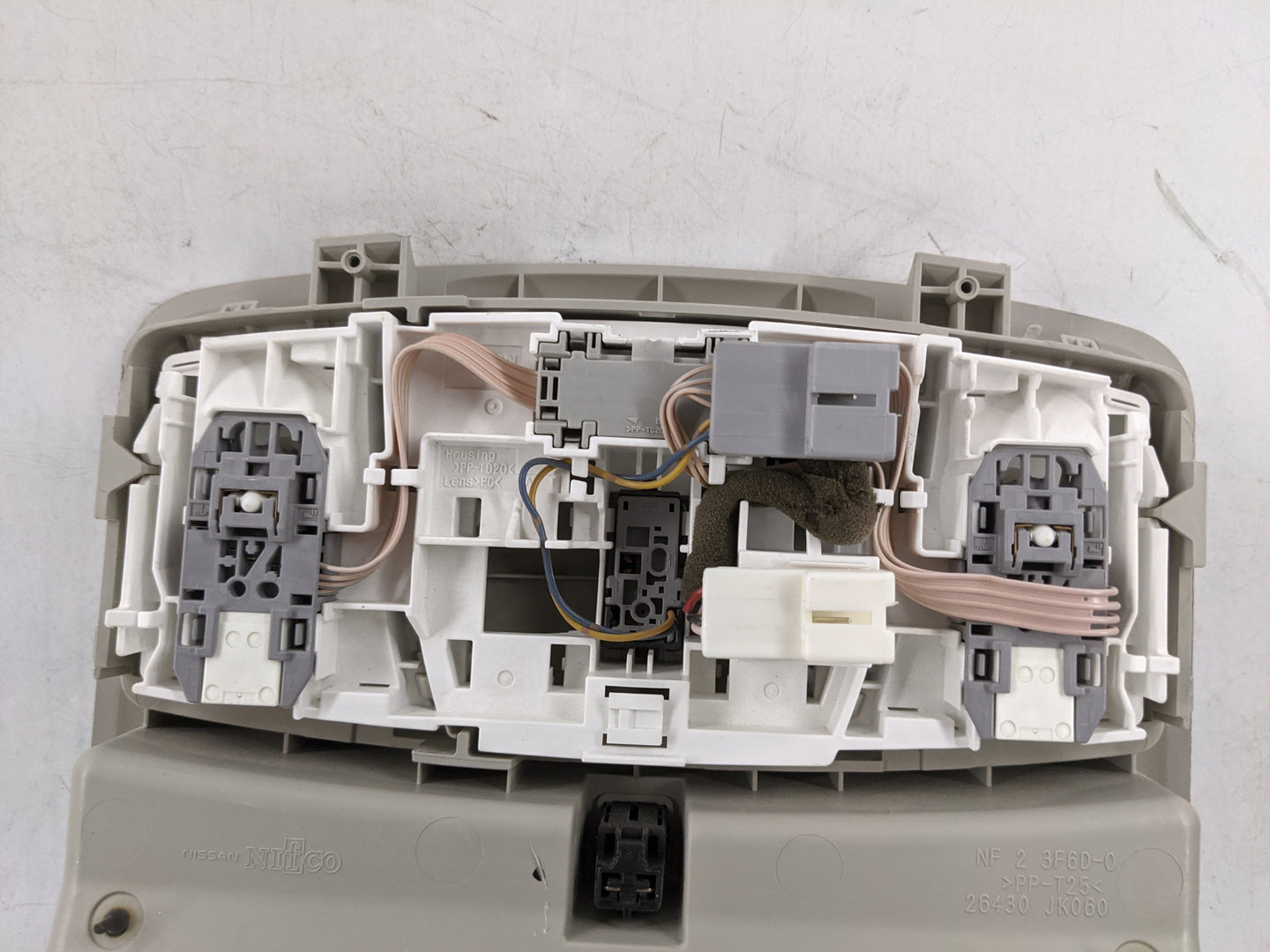 2015 Nissan Quest Overhead Roof Console Tan - Oemusedautoparts1.com