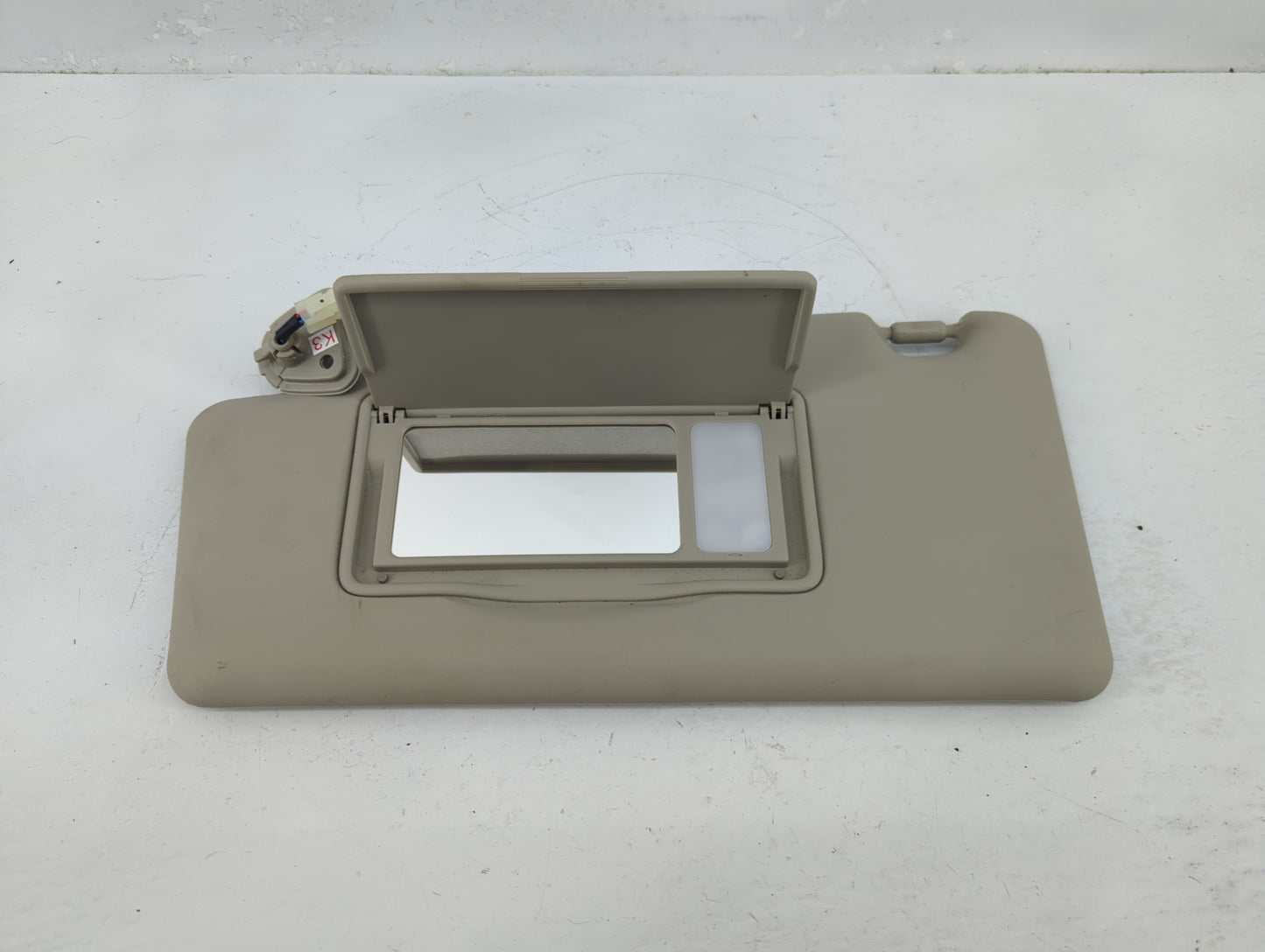 2011-2015 Nissan Rogue Sun Visor Shade Replacement Driver Left Mirror Fits Fits 2011 2012 2013 2014 2015 OEM Used Auto Parts