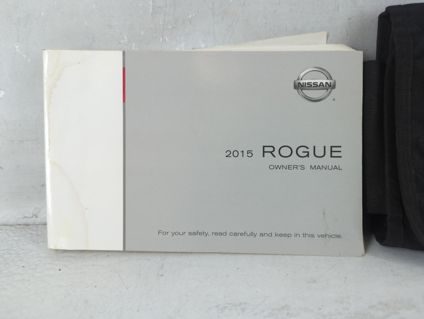 2015 Nissan Rogue Owners Manual Book Guide P/N:OM15EA 0T32U1 OEM Used Auto Parts - Oemusedautoparts1.com