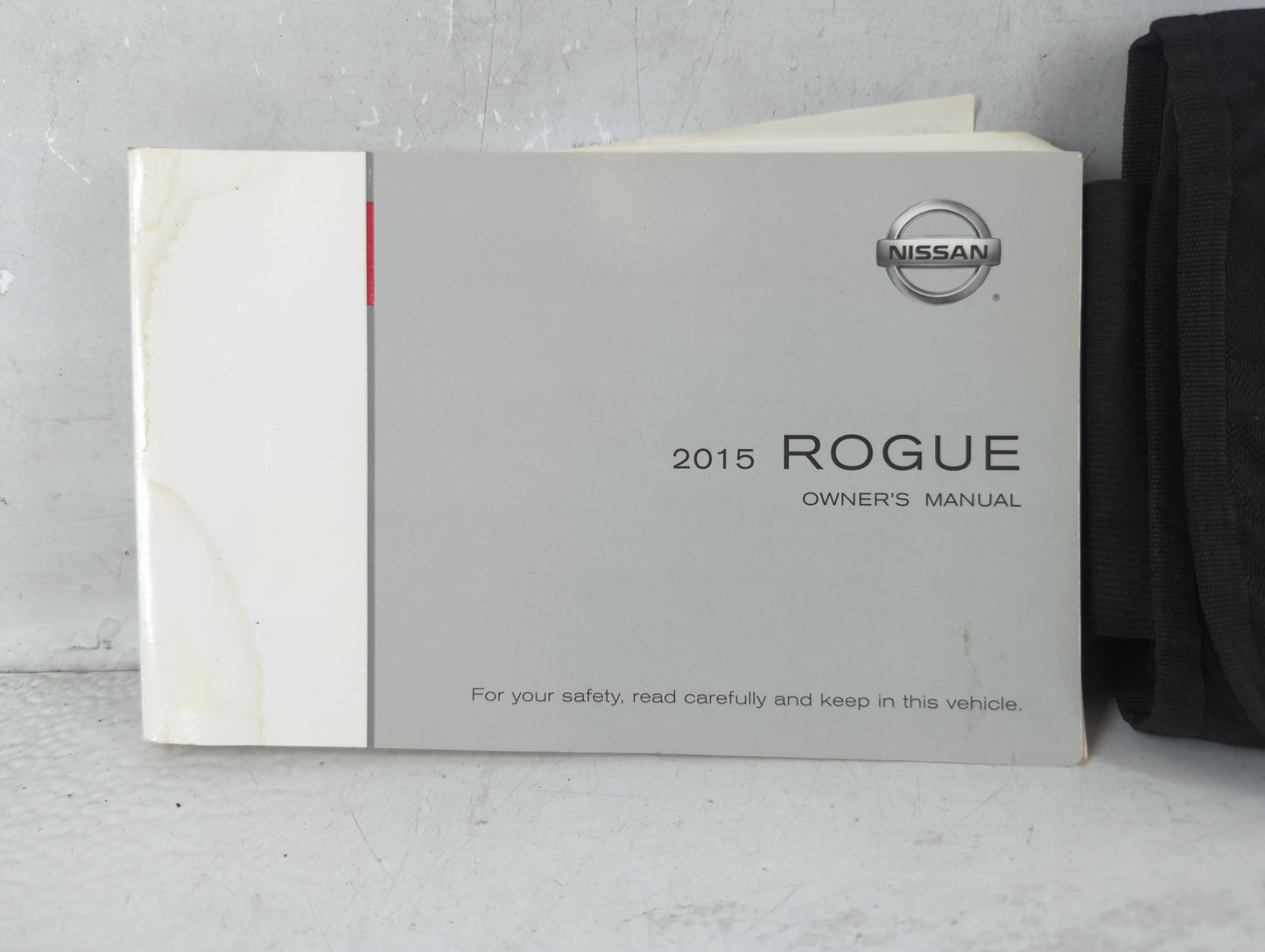 2015 Nissan Rogue Owners Manual Book Guide P/N:OM15EA 0T32U1 OEM Used Auto Parts - Oemusedautoparts1.com