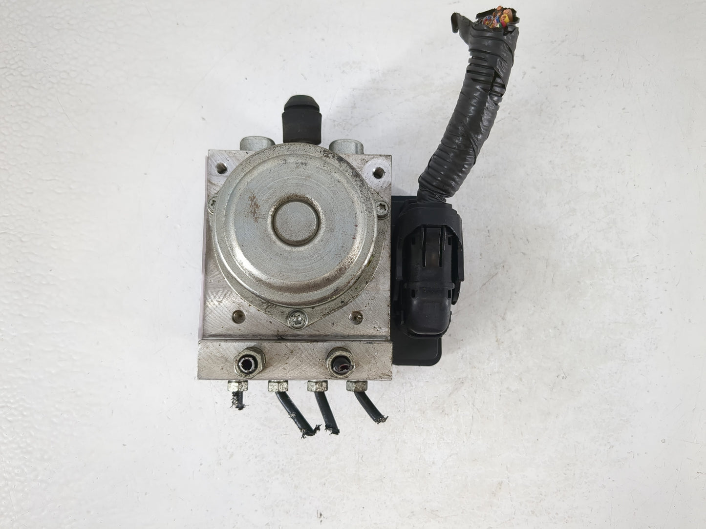 2012-2015 Nissan Rogue ABS Pump Control Module Replacement P/N:47660 JM14A Fits Fits 2012 2013 2014 2015 OEM Used Auto Parts