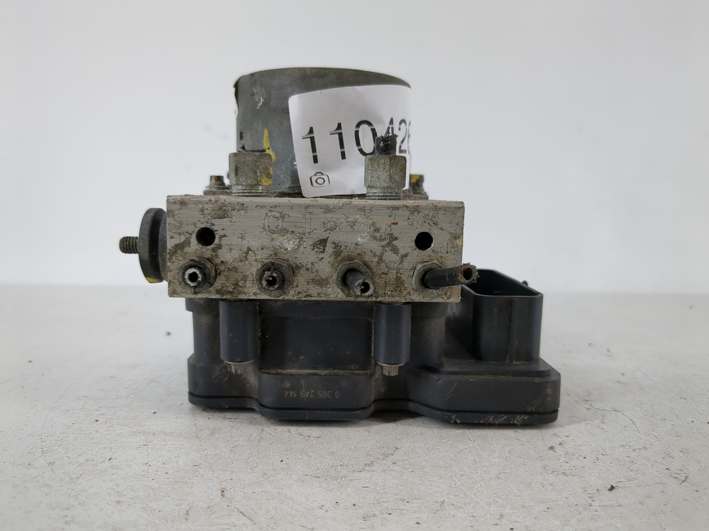 2014-2015 Nissan Rogue ABS Pump Control Module Replacement P/N:47660 4BF0A Fits Fits 2014 2015 OEM Used Auto Parts - Oemused