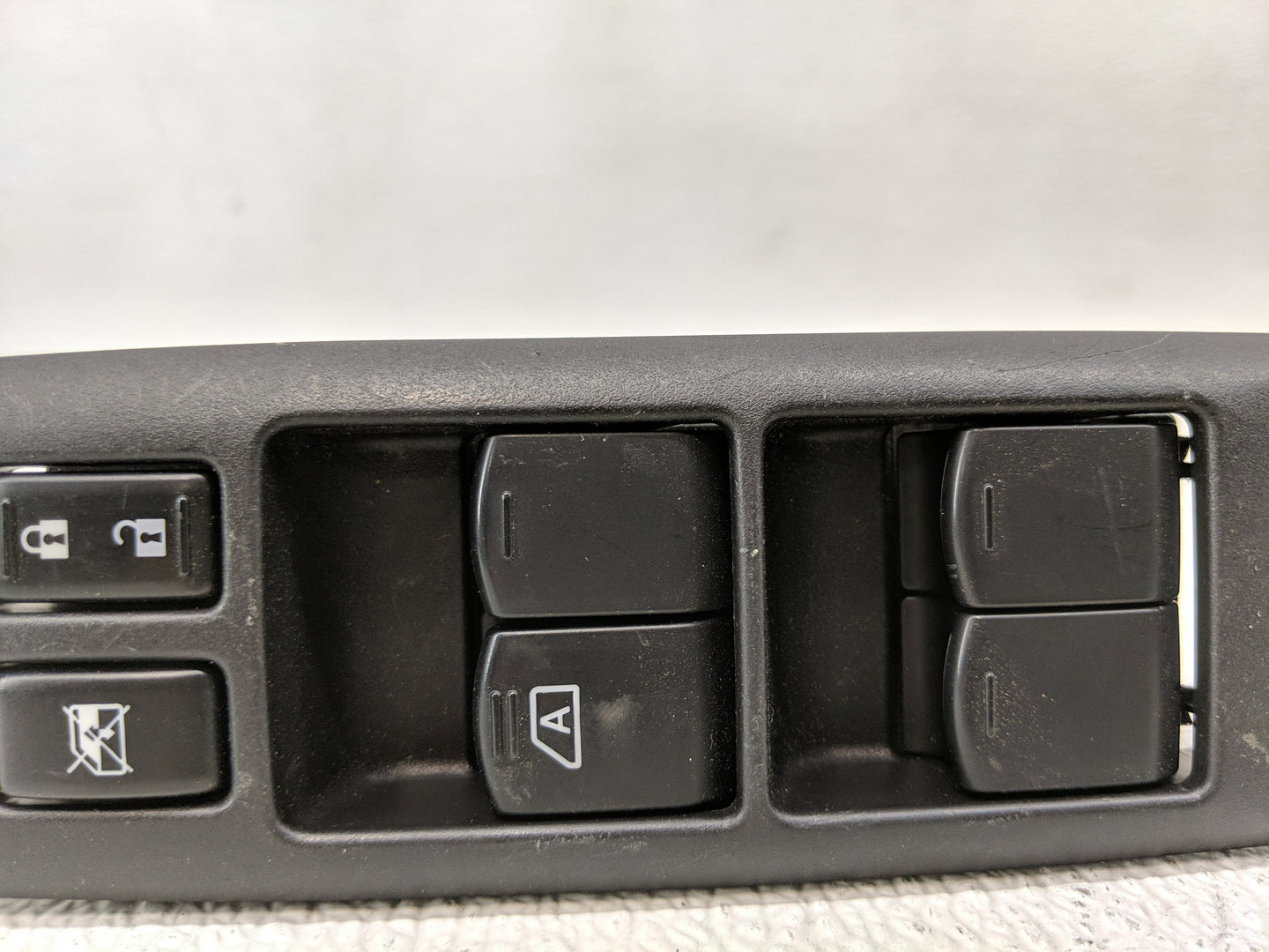 2011-2015 Nissan Rogue Master Power Window Switch Replacement Driver Side Left Fits Fits 2011 2012 2013 2014 2015 OEM Used A