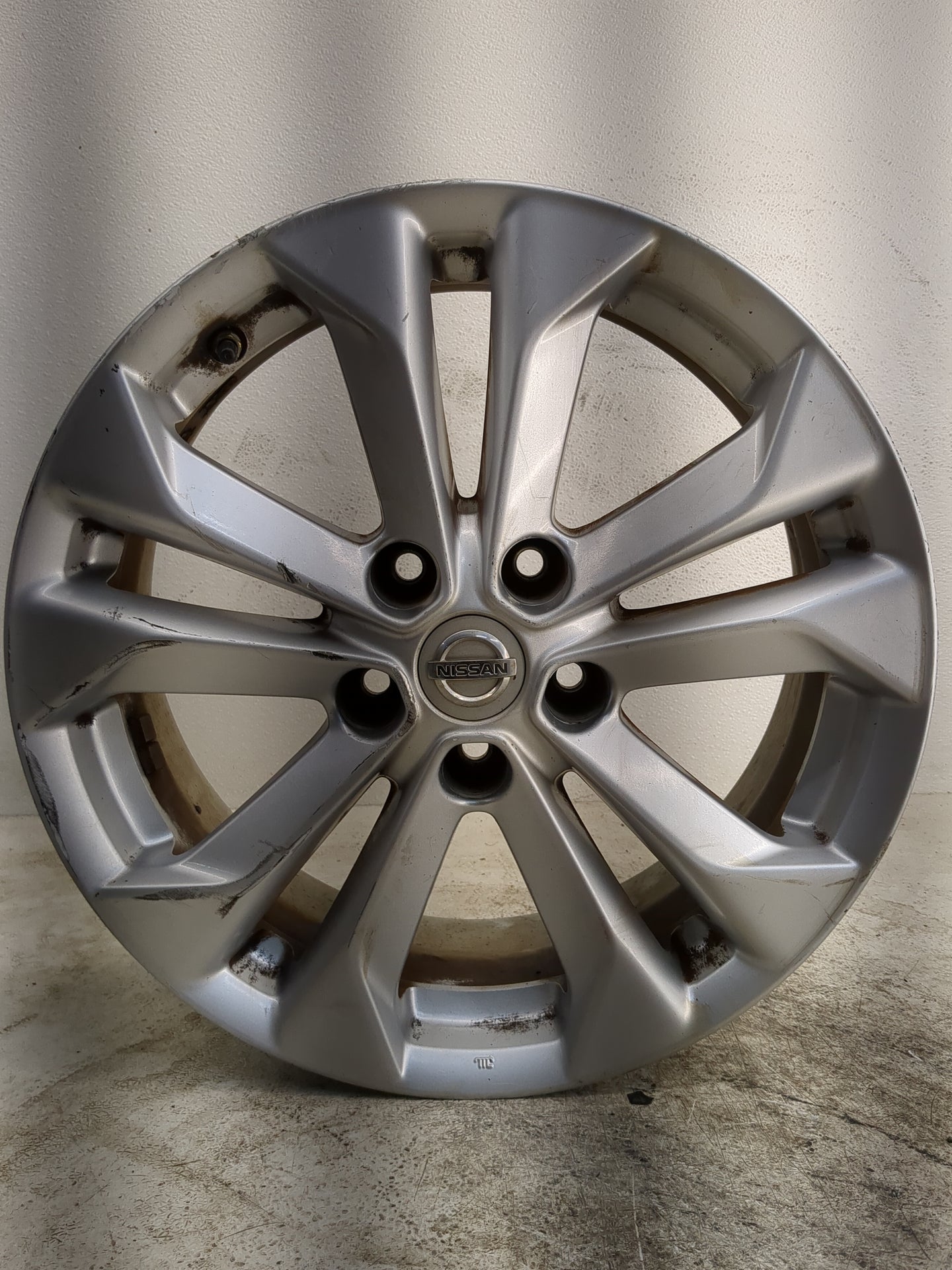 2014-2018 Nissan Rogue Oem Wheel Rim - Oemusedautoparts1.com
