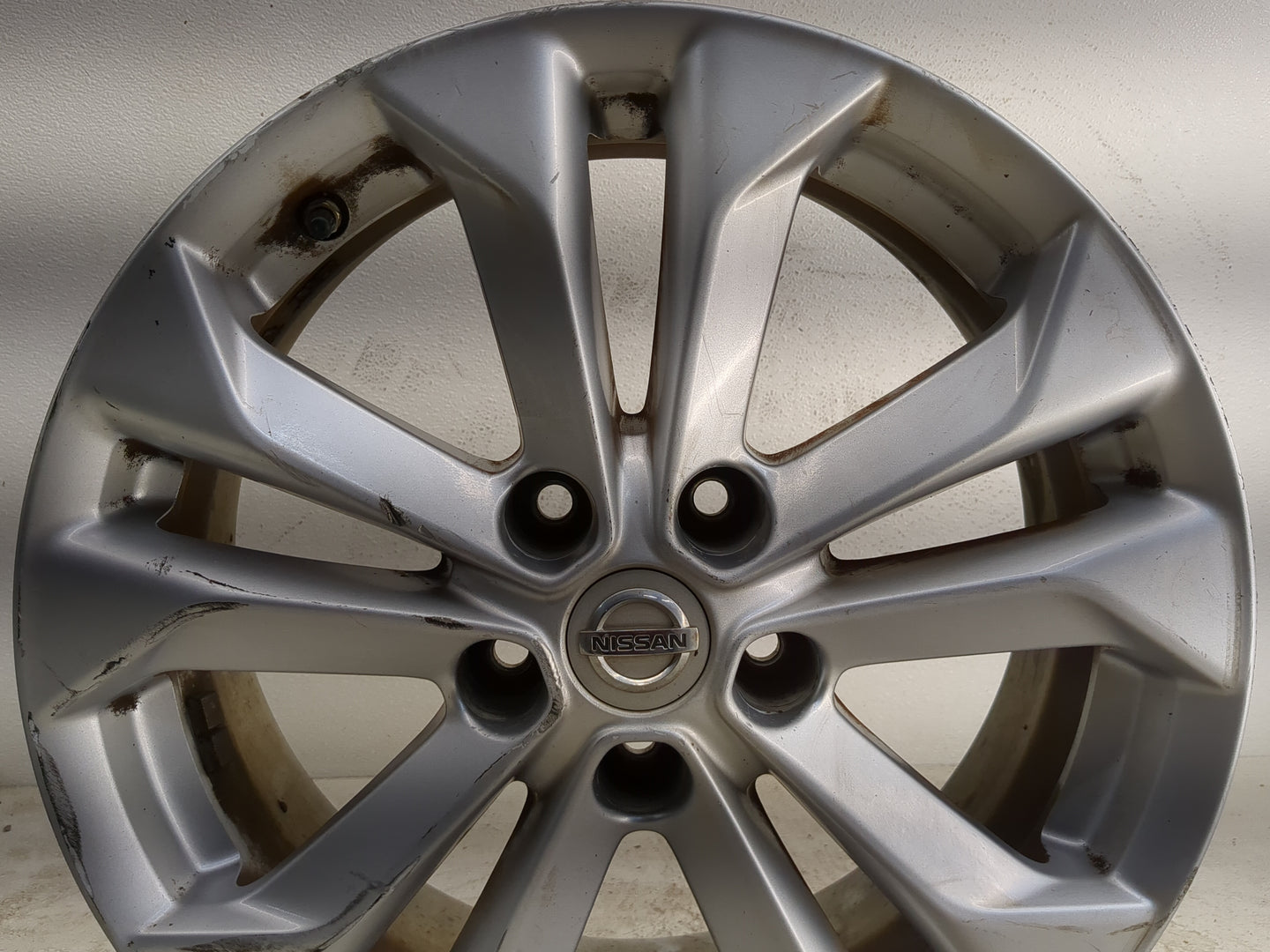 2014-2018 Nissan Rogue Oem Wheel Rim - Oemusedautoparts1.com