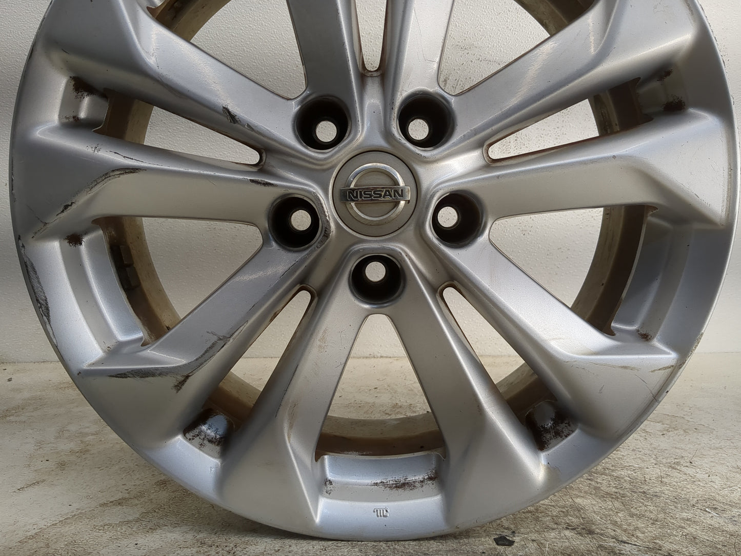 2014-2018 Nissan Rogue Oem Wheel Rim - Oemusedautoparts1.com