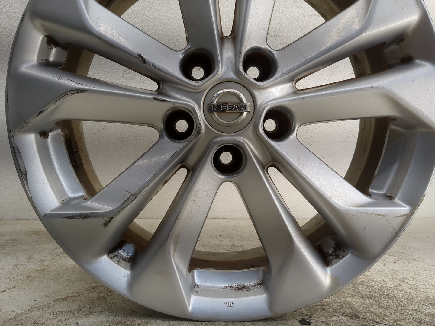 2014-2018 Nissan Rogue Oem Wheel Rim - Oemusedautoparts1.com