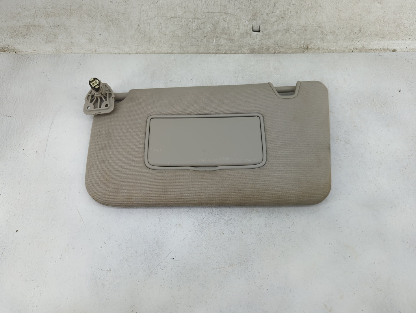 2014-2017 Nissan Rogue Sun Visor Shade Replacement Driver Left Mirror Fits Fits 2014 2015 2016 2017 OEM Used Auto Parts - Oe