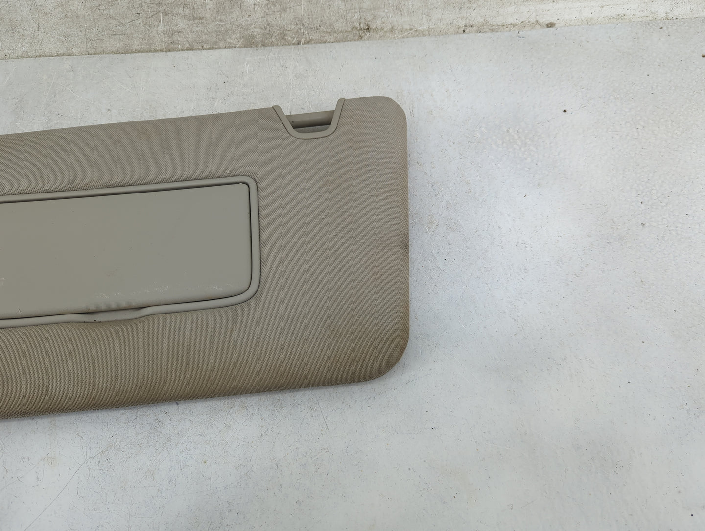 2014-2017 Nissan Rogue Sun Visor Shade Replacement Driver Left Mirror Fits Fits 2014 2015 2016 2017 OEM Used Auto Parts - Oe