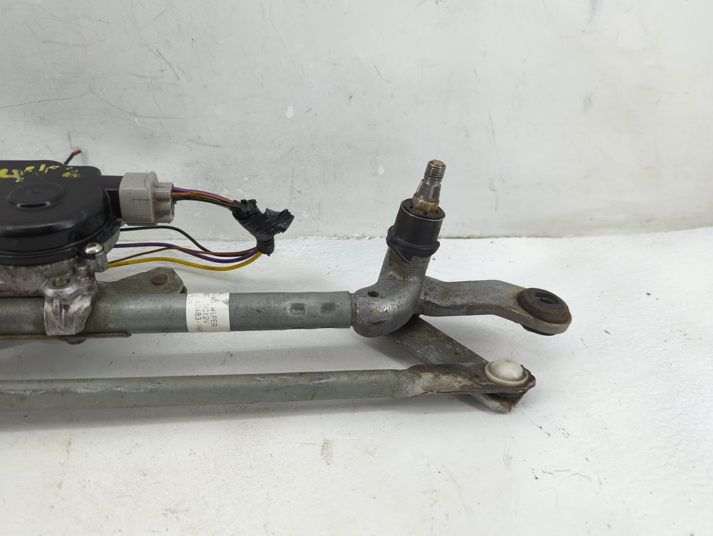 2014-2020 Nissan Rogue Front Windshield Wiper Motor Fits Fits 2014 2015 2016 2017 2018 2019 2020 OEM Used Auto Parts - Oemus
