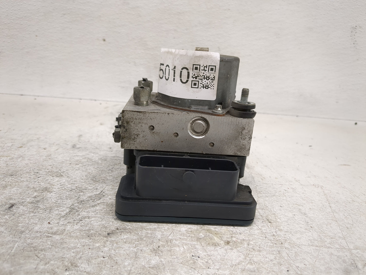 2014-2015 Nissan Rogue ABS Pump Control Module Replacement P/N:0265956165 2265106527 Fits Fits 2014 2015 OEM Used Auto Parts