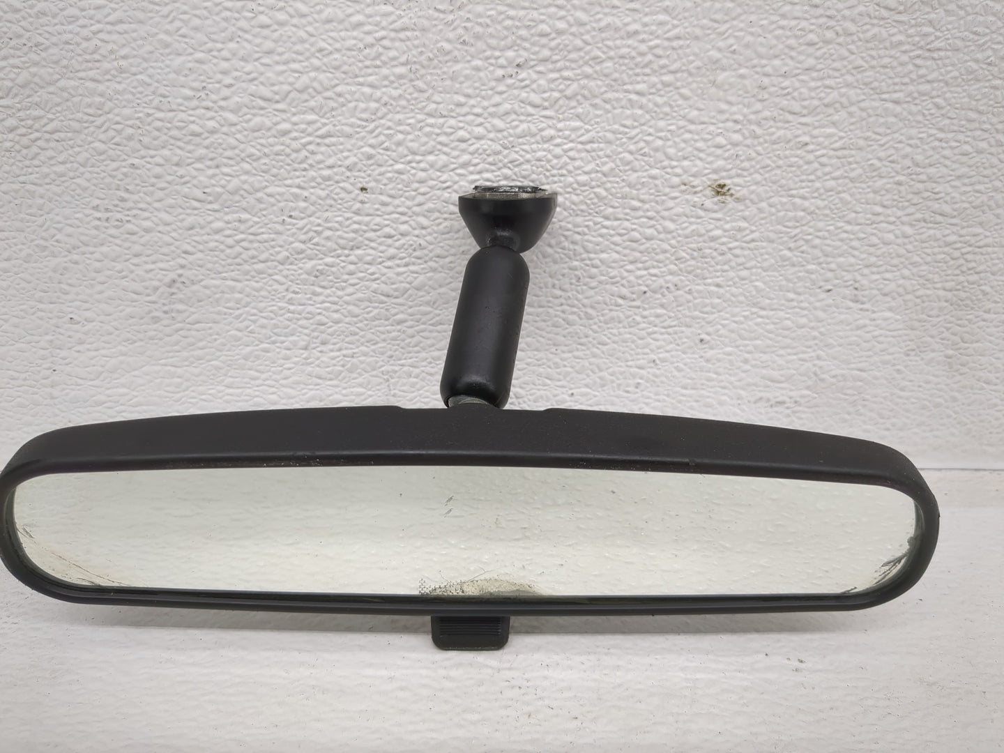2010-2016 Nissan Rogue Interior Rear View Mirror Replacement OEM P/N:E8011681 Fits OEM Used Auto Parts - Oemusedautoparts1.c