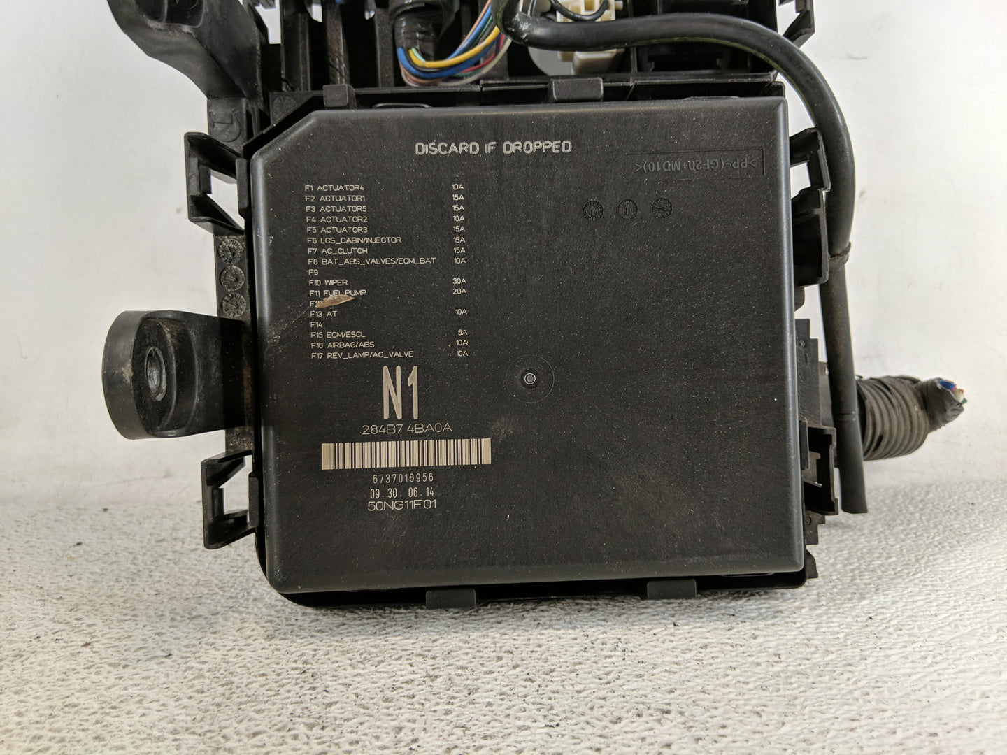 2014-2016 Nissan Rogue Fusebox Fuse Box Panel Relay Module P/N:284B7 4BA0A Fits Fits 2014 2015 2016 OEM Used Auto Parts - Oe