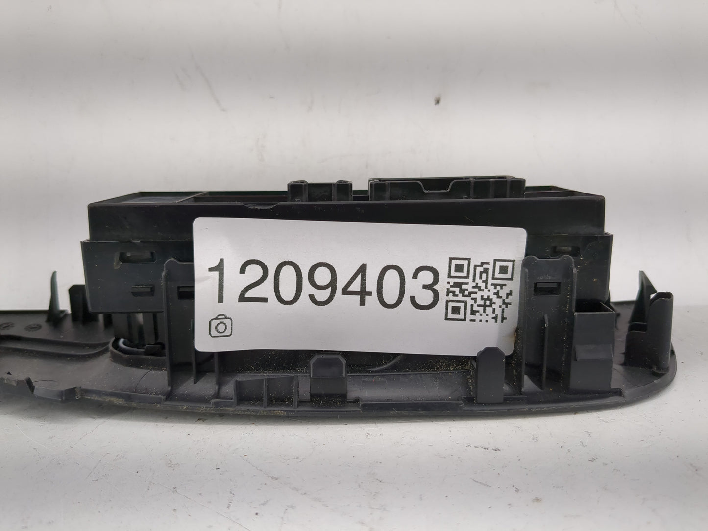 2014-2020 Nissan Rogue Master Power Window Switch Replacement Driver Side Left P/N:25401 4BA5A Fits OEM Used Auto Parts - Oe