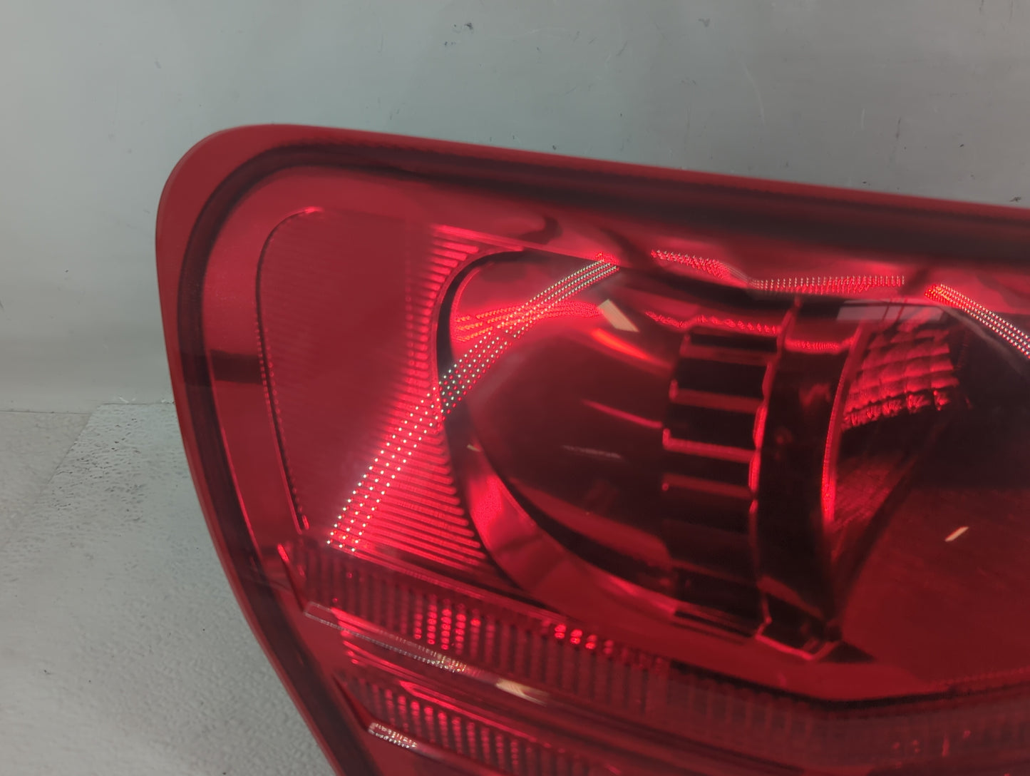2008-2015 Nissan Rogue Tail Light Assembly Driver Left OEM Fits Fits 2008 2009 2010 2011 2012 2013 2014 2015 OEM Used Auto P