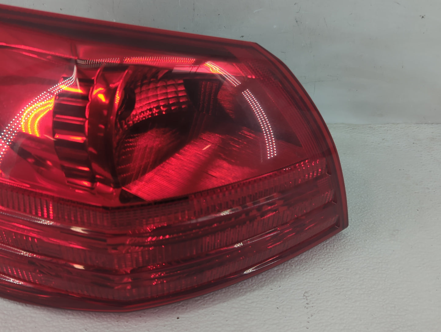 2008-2015 Nissan Rogue Tail Light Assembly Driver Left OEM Fits Fits 2008 2009 2010 2011 2012 2013 2014 2015 OEM Used Auto P