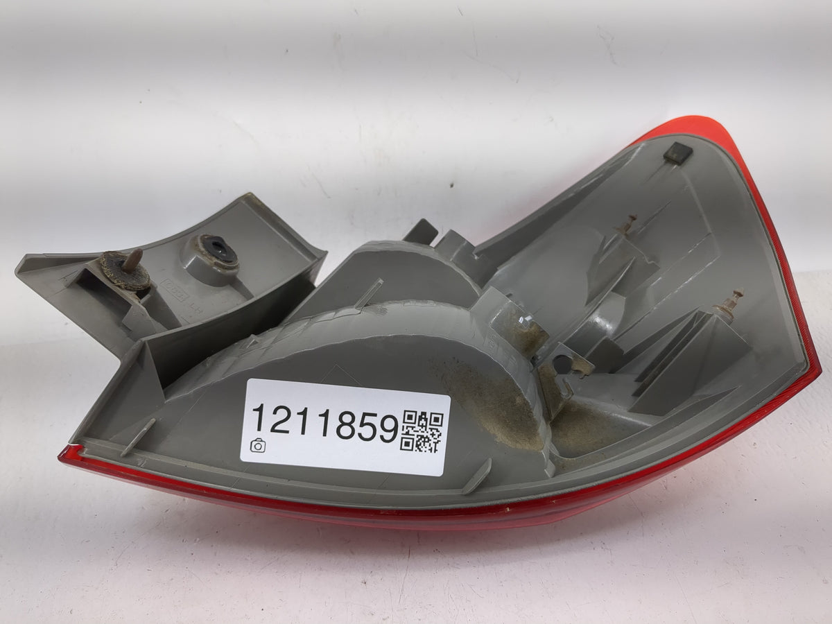 2008-2015 Nissan Rogue Tail Light Assembly Passenger Right OEM Fits Fits 2008 2009 2010 2011 2012 2013 2014 2015 OEM Used Au