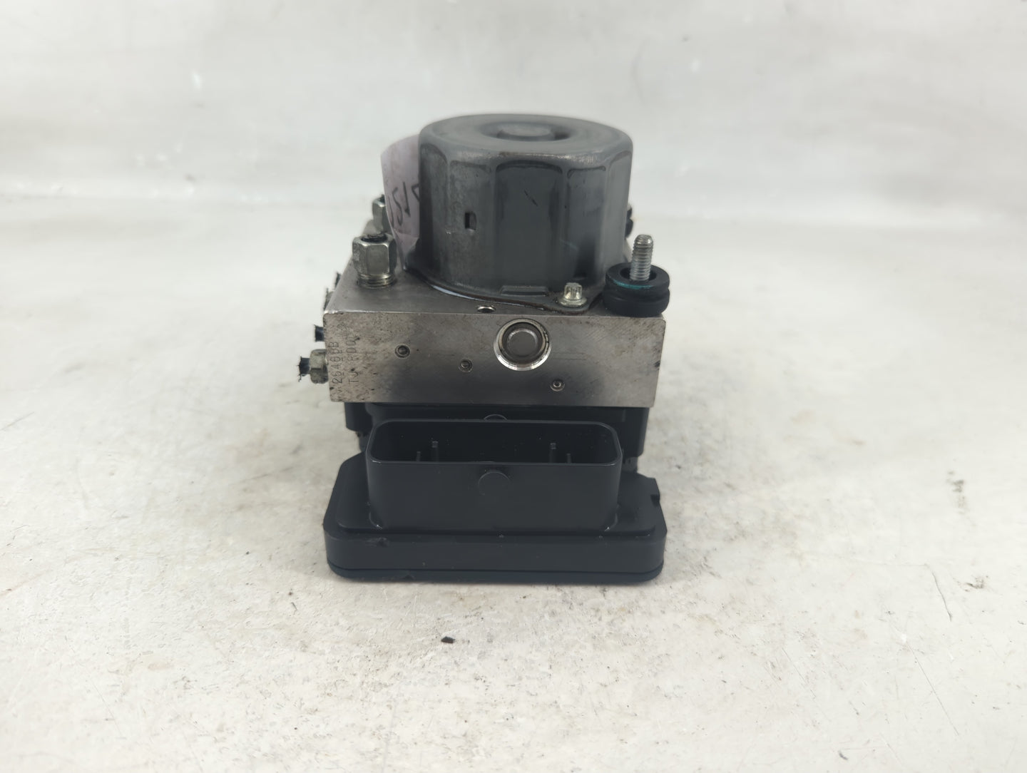 2015-2016 Nissan Rogue ABS Pump Control Module Replacement P/N:47660 5HA0A Fits Fits 2015 2016 OEM Used Auto Parts - Oemused