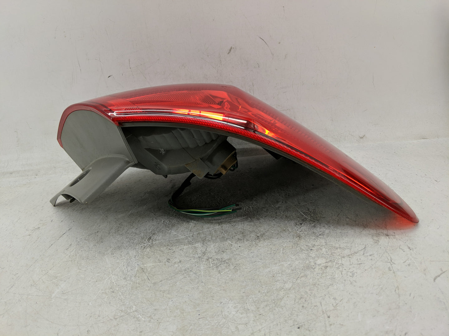 2008-2015 Nissan Rogue Tail Light Assembly Driver Left OEM Fits Fits 2008 2009 2010 2011 2012 2013 2014 2015 OEM Used Auto P