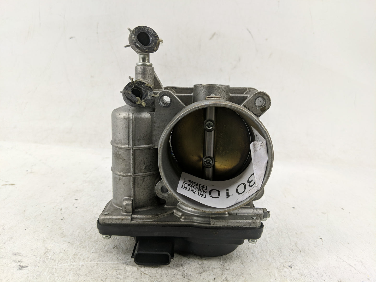 2011-2015 Nissan Rogue Throttle Body P/N:RME60-15 Fits Fits 2011 2012 2013 2014 2015 OEM Used Auto Parts - Oemusedautoparts1