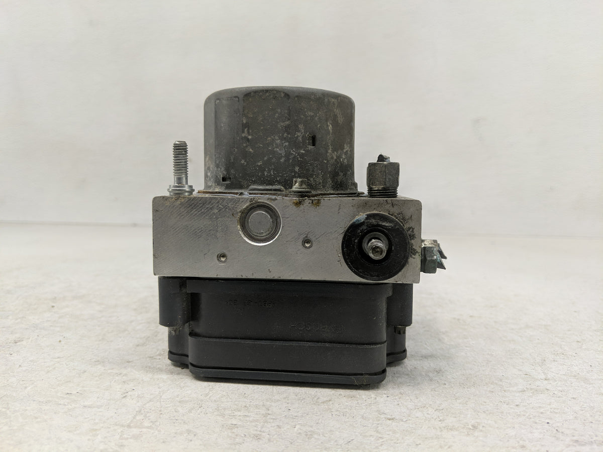 2015-2016 Nissan Rogue Anti-Lock Brake ABS Pump Module Actuator OEM P/N:47660 5HL4A Fits Fits 2015 2016 OEM Used Auto Parts 