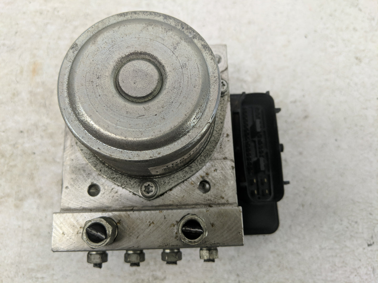 2012-2015 Nissan Rogue ABS Pump Control Module Replacement Fits Fits 2012 2013 2014 2015 OEM Used Auto Parts - Oemusedautopa