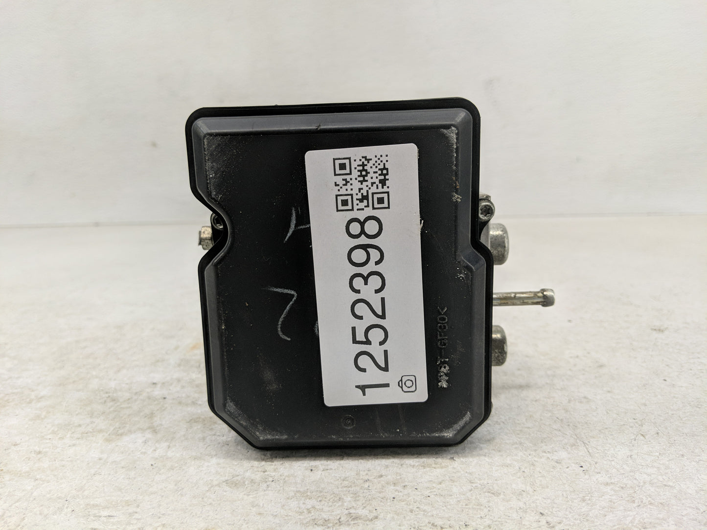 2012-2015 Nissan Rogue ABS Pump Control Module Replacement Fits Fits 2012 2013 2014 2015 OEM Used Auto Parts - Oemusedautopa