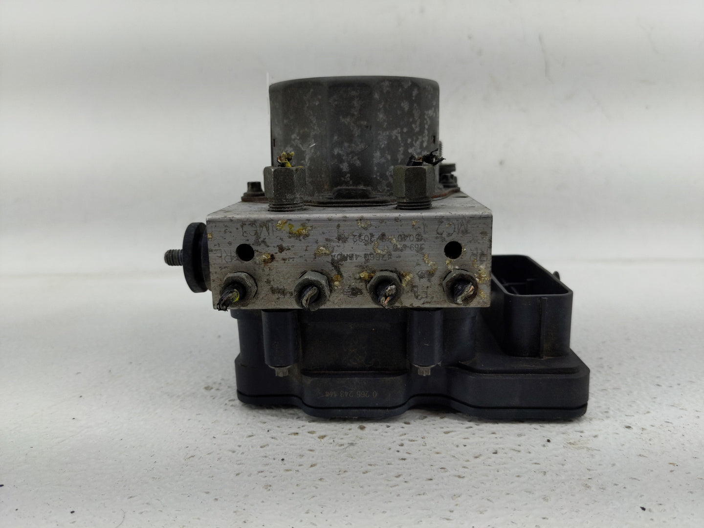 2014-2015 Nissan Rogue ABS Pump Control Module Replacement P/N:47660-4BP0A Fits Fits 2014 2015 OEM Used Auto Parts - Oemused