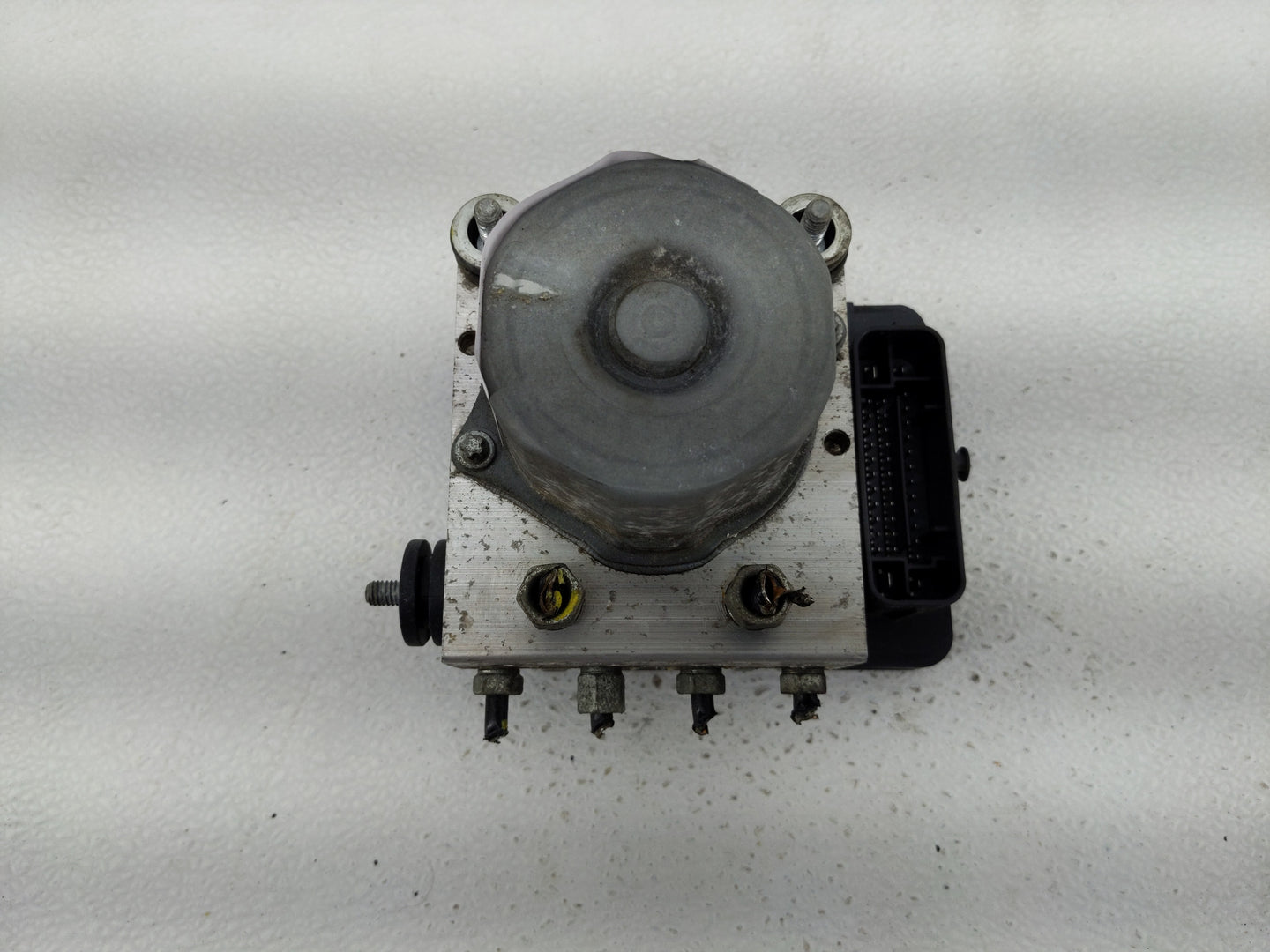 2014-2015 Nissan Rogue ABS Pump Control Module Replacement P/N:47660-4BP0A Fits Fits 2014 2015 OEM Used Auto Parts - Oemused