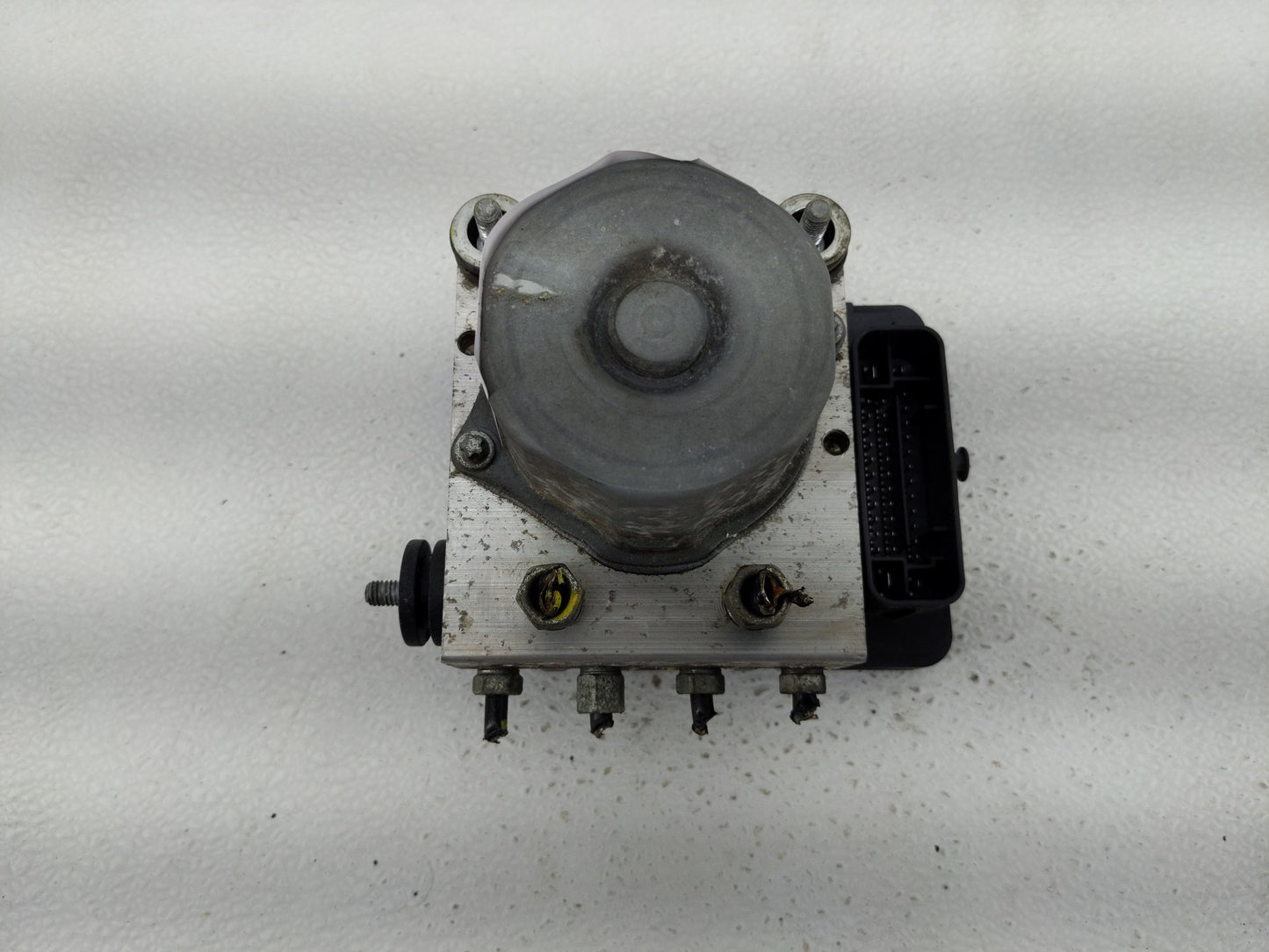 2014-2015 Nissan Rogue ABS Pump Control Module Replacement P/N:47660-4BP0A Fits Fits 2014 2015 OEM Used Auto Parts - Oemused