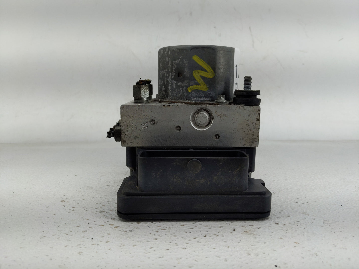 2014-2015 Nissan Rogue ABS Pump Control Module Replacement P/N:47660-4BP0A Fits Fits 2014 2015 OEM Used Auto Parts - Oemused