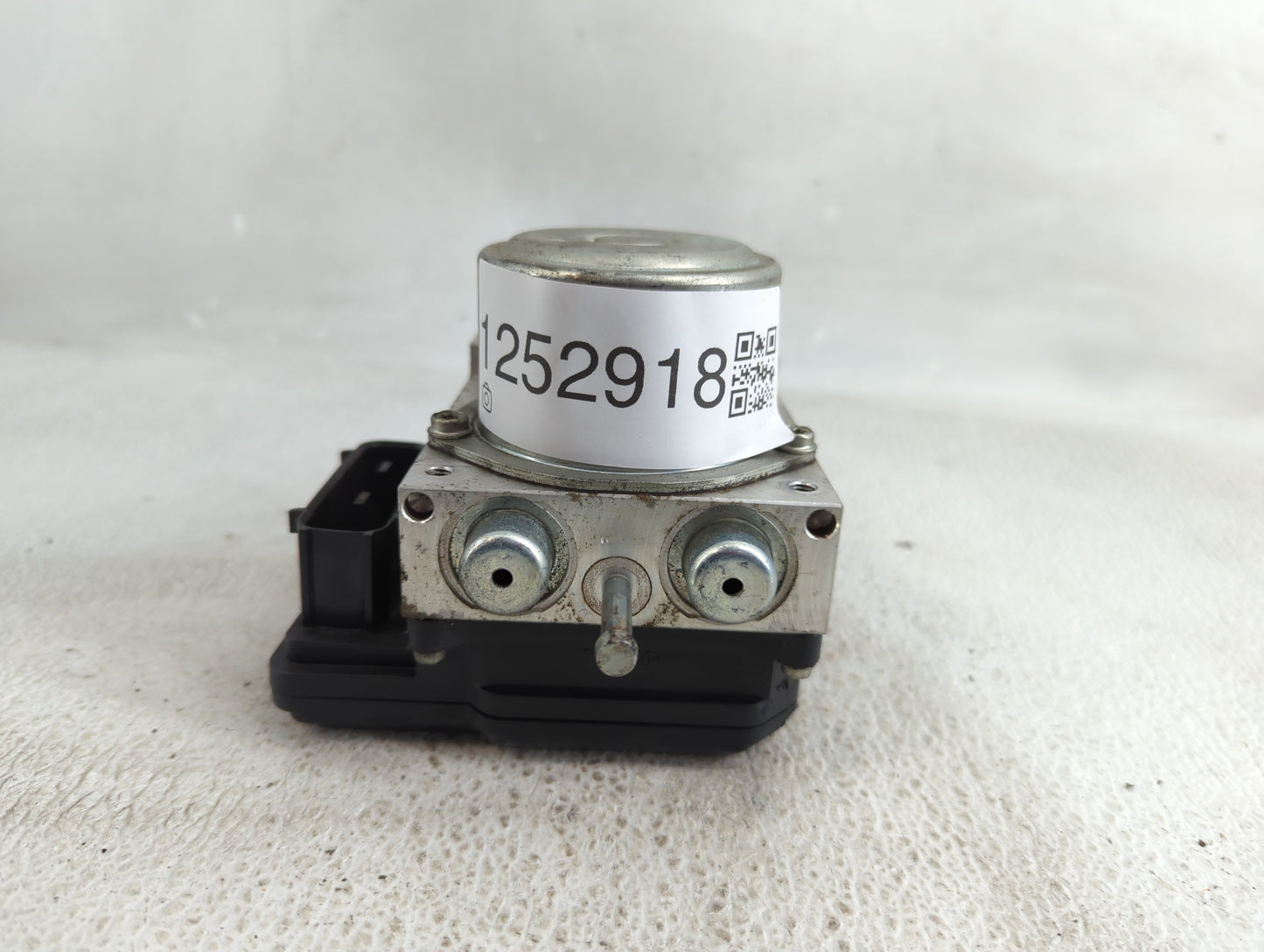 2014-2015 Nissan Rogue ABS Pump Control Module Replacement P/N:TD8405 Fits Fits 2014 2015 OEM Used Auto Parts - Oemusedautop