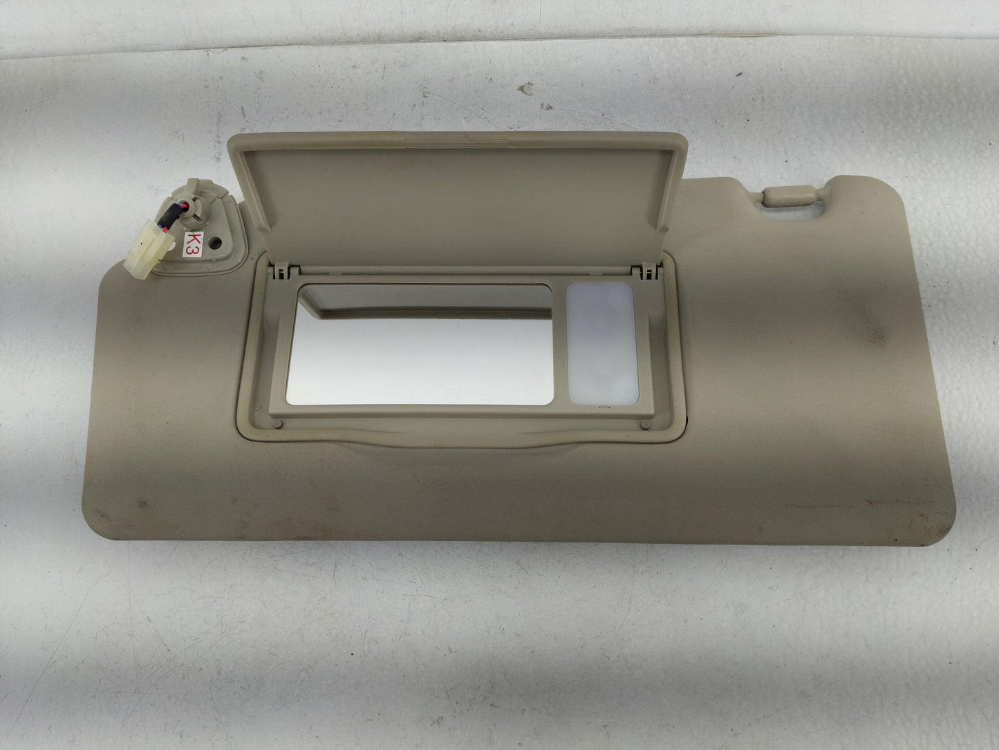 2011-2015 Nissan Rogue Sun Visor Shade Replacement Driver Left Mirror Fits Fits 2011 2012 2013 2014 2015 OEM Used Auto Parts