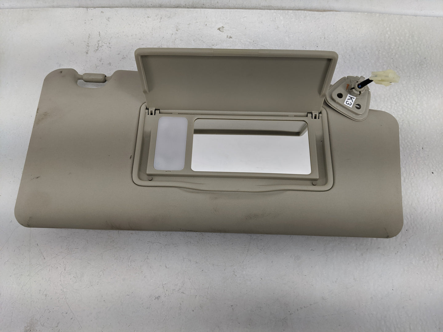 2008-2015 Nissan Rogue Sun Visor Shade Replacement Passenger Right Mirror Fits Fits 2008 2009 2010 2011 2012 2013 2014 2015 