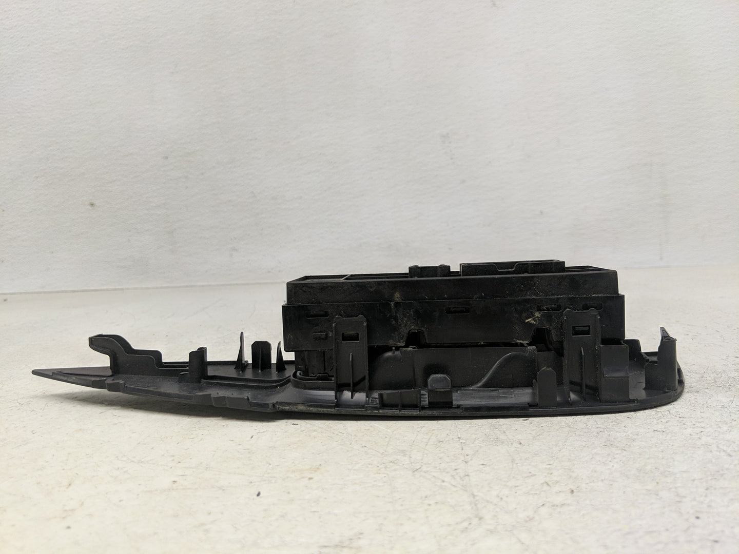 2014-2020 Nissan Rogue Master Power Window Switch Replacement Driver Side Left P/N:25401 4BA5A Fits OEM Used Auto Parts - Oe