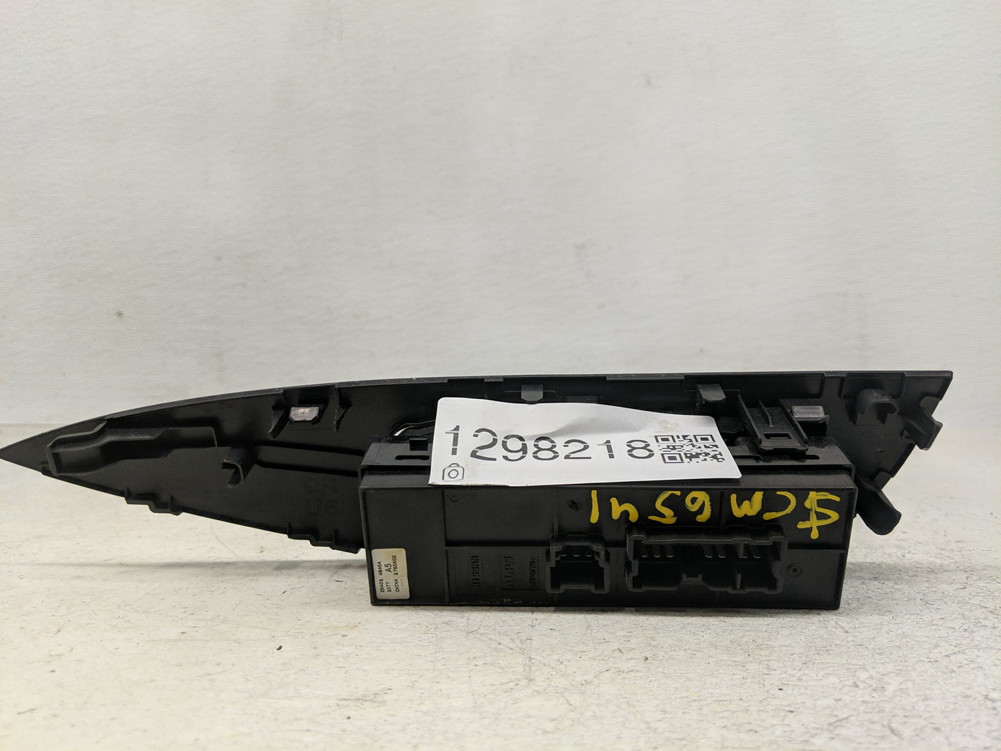 2014-2020 Nissan Rogue Master Power Window Switch Replacement Driver Side Left P/N:25401 4BA5A Fits OEM Used Auto Parts - Oe
