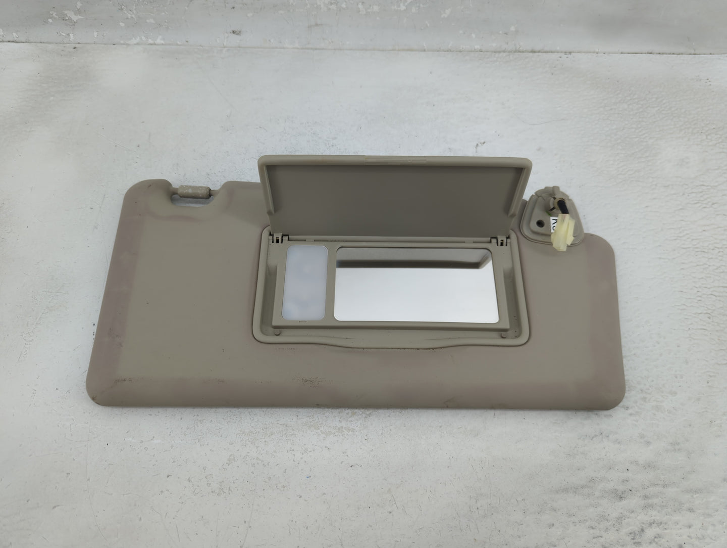 2008-2015 Nissan Rogue Sun Visor Shade Replacement Passenger Right Mirror Fits Fits 2008 2009 2010 2011 2012 2013 2014 2015 