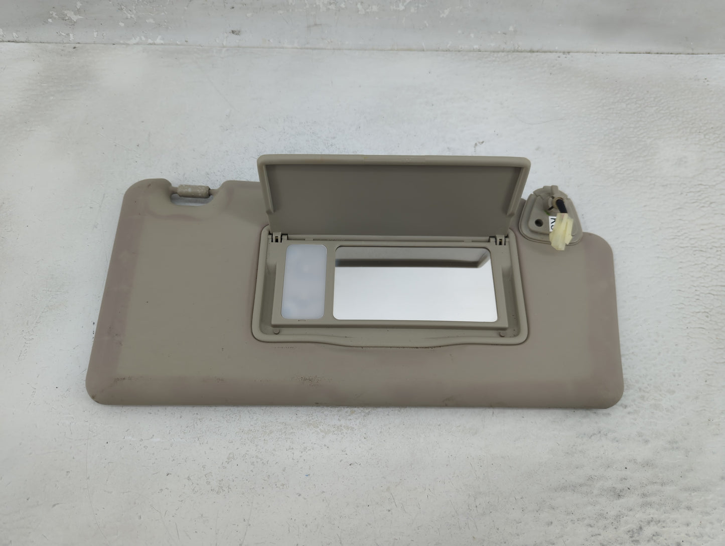 2008-2015 Nissan Rogue Sun Visor Shade Replacement Passenger Right Mirror Fits Fits 2008 2009 2010 2011 2012 2013 2014 2015 