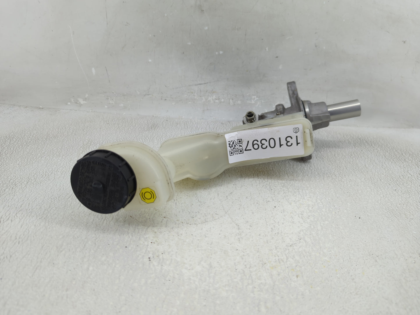 2014-2020 Nissan Rogue Brake Master Cylinder 1310397 - Oemusedautoparts1.com