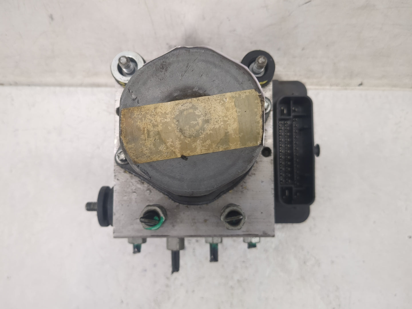 2014-2015 Nissan Rogue ABS Pump Control Module Replacement P/N:47660-4BF0A Fits Fits 2014 2015 OEM Used Auto Parts - Oemused