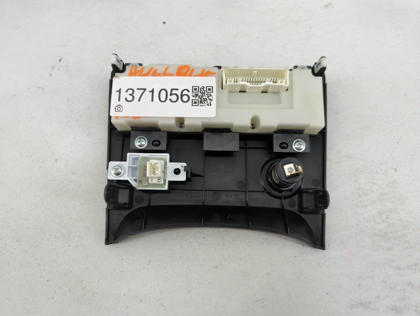 2011-2015 Nissan Rogue Climate Control Module Temperature AC/Heater Replacement P/N:P10360 A76500 P10360 A76000 Fits OEM Use