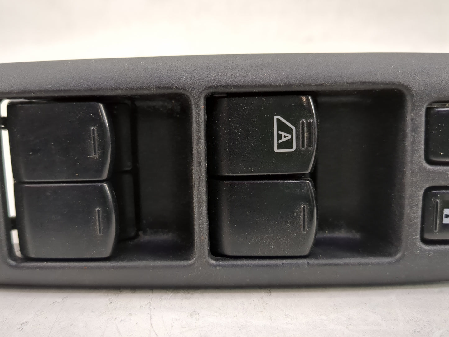 2011-2015 Nissan Rogue Master Power Window Switch Replacement Driver Side Left P/N:901887 Fits Fits 2011 2012 2013 2014 2015