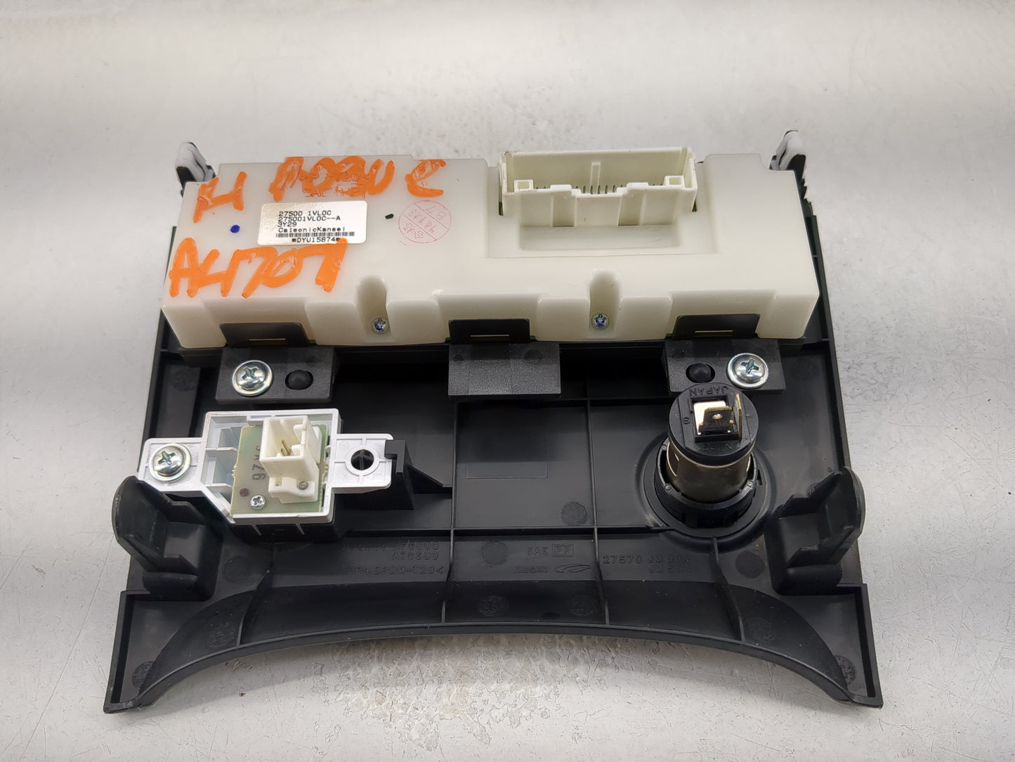 2015 Nissan Rogue Climate Control Module Temperature AC/Heater Replacement P/N:27500 1VL0C Fits OEM Used Auto Parts - Oemuse