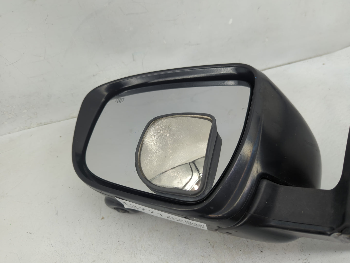 2014-2016 Nissan Rogue Driver Side View Mirror - Left Door Mirror OEM Used - Oemusedautoparts1.com