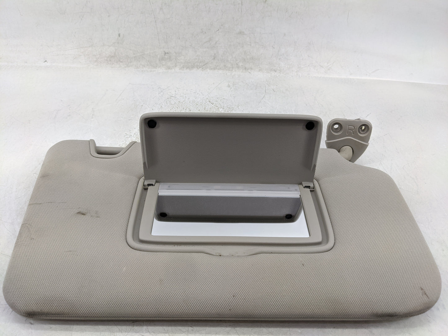 2014-2017 Nissan Rogue Sun Visor Shade Replacement Passenger Right Mirror Fits Fits 2014 2015 2016 2017 OEM Used Auto Parts 