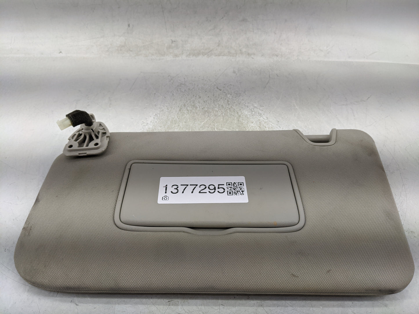2014-2017 Nissan Rogue Sun Visor Shade Replacement Driver Left Mirror Fits Fits 2014 2015 2016 2017 OEM Used Auto Parts - Oe