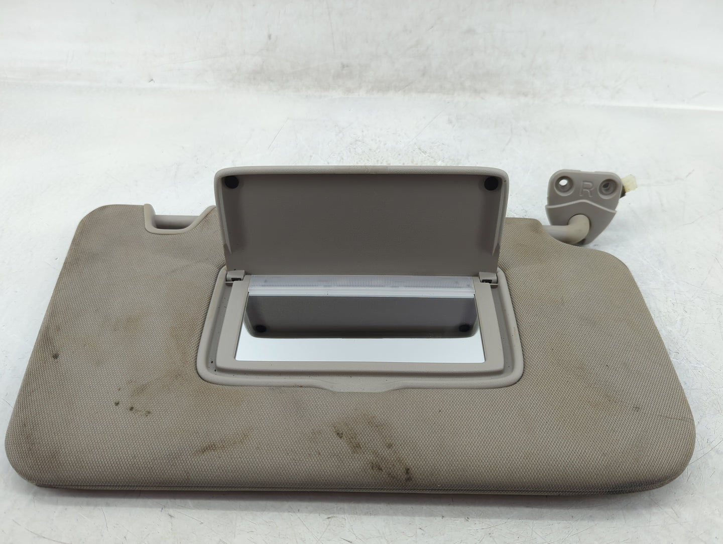 2014-2017 Nissan Rogue Sun Visor Shade Replacement Passenger Right Mirror Fits Fits 2014 2015 2016 2017 OEM Used Auto Parts 