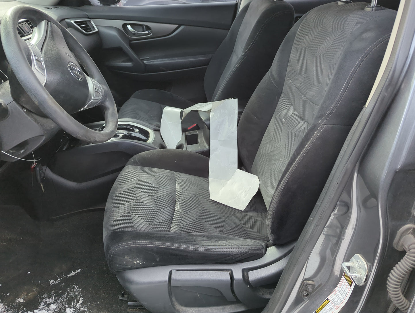 2014-2015 Nissan Rogue Driver Front Seat Oem - Oemusedautoparts1.com